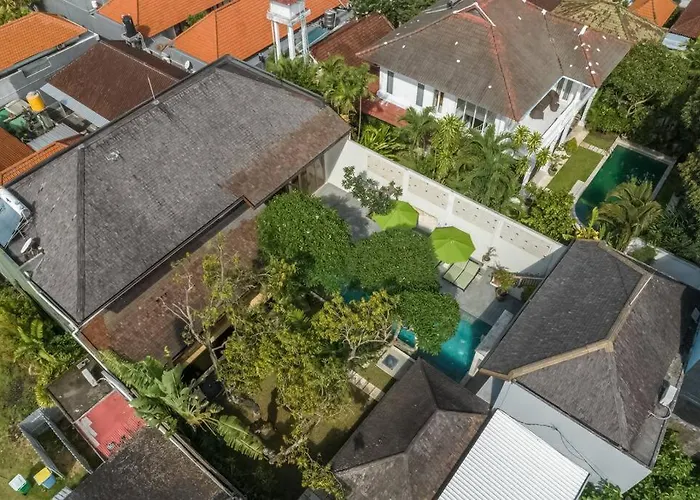 Balinese Luxury Amisha Villa: 4br In