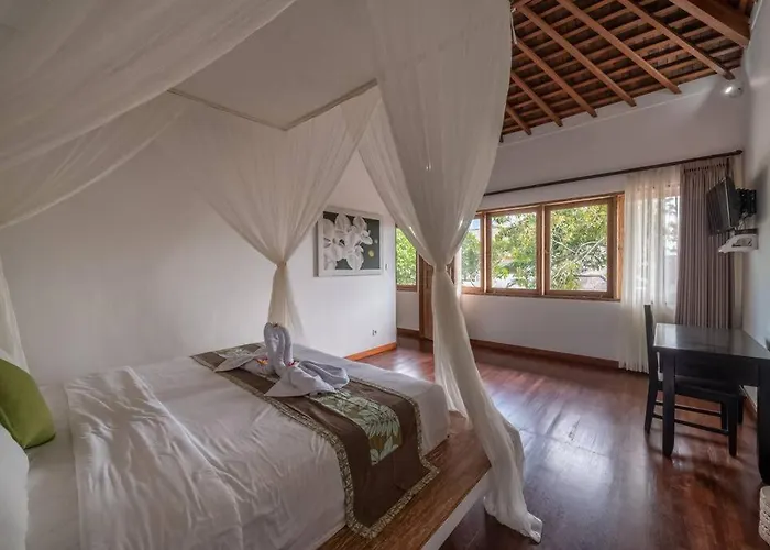 Balinese Luxury Amisha Villa: 4br In * スミニャック