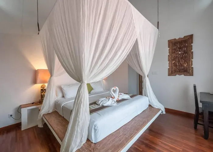 Balinese Luxury Amisha Villa: 4br In