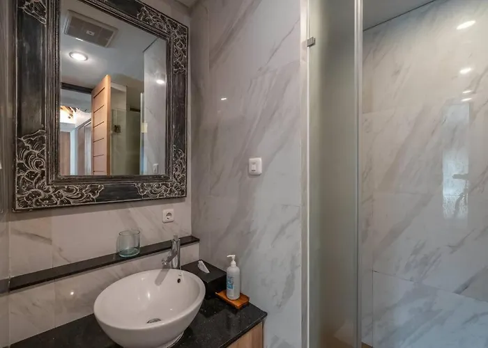Balinese Luxury Amisha Villa: 4br In ヴィラ スミニャック